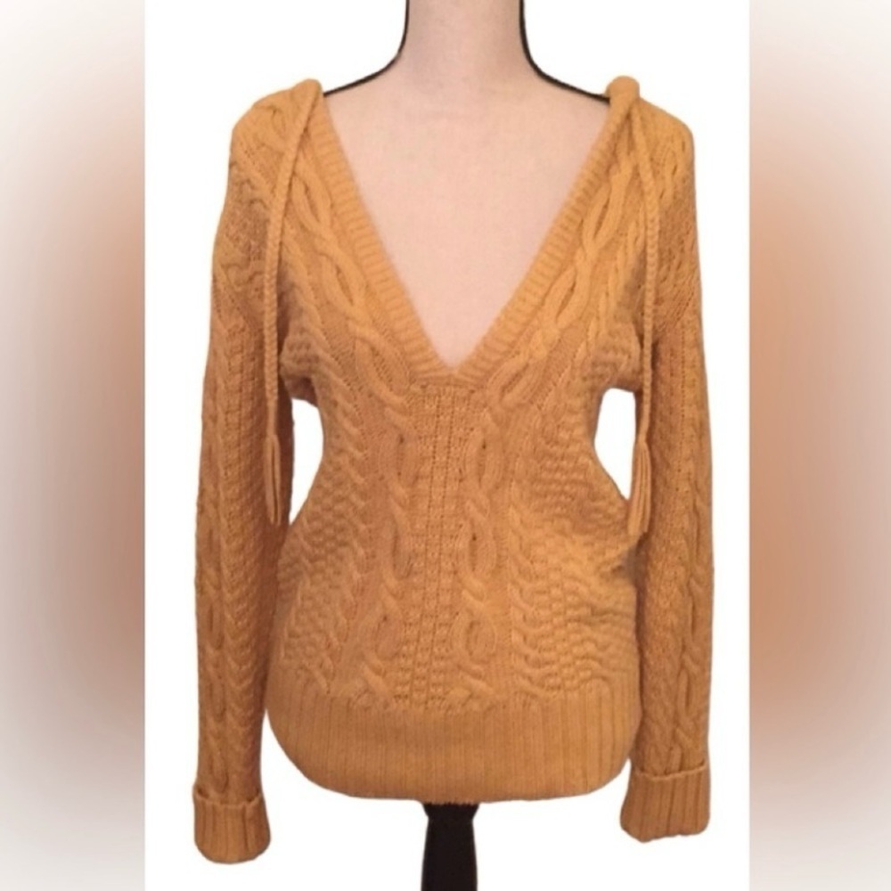 Victoria's Secret Moda International Mustard Cable Knit Sweater Small EUC